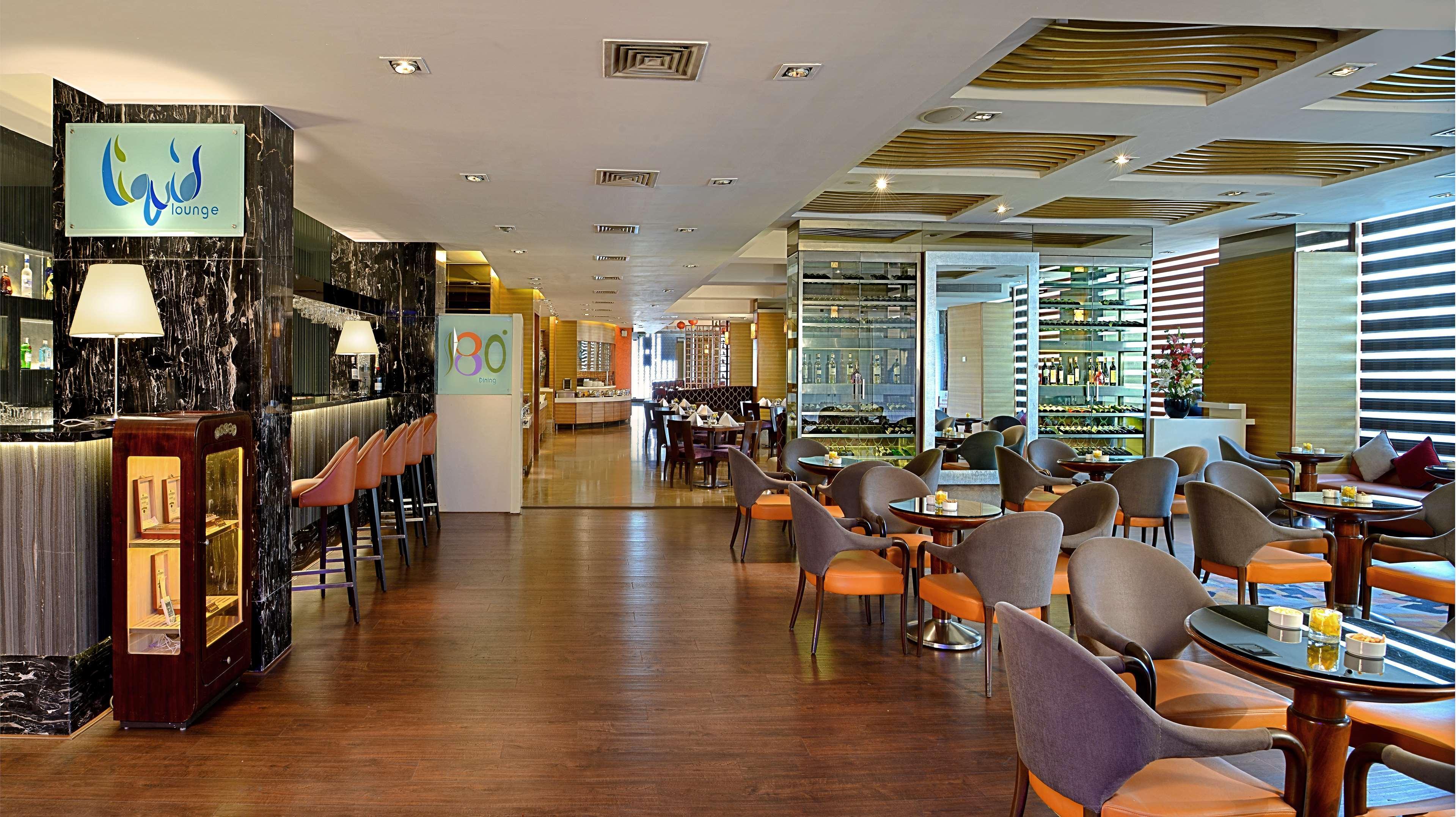 Radisson Mumbai Goregaon Eksteriør billede