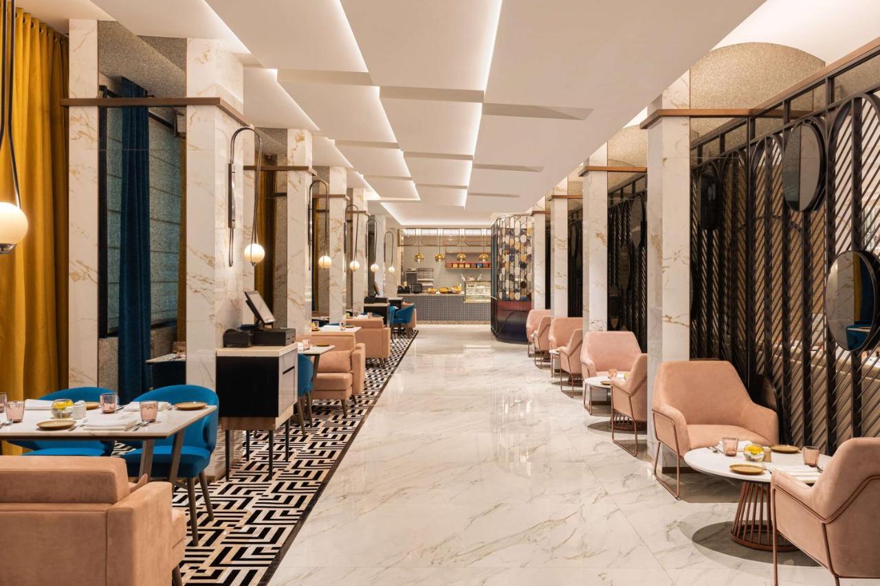 Radisson Mumbai Goregaon Eksteriør billede