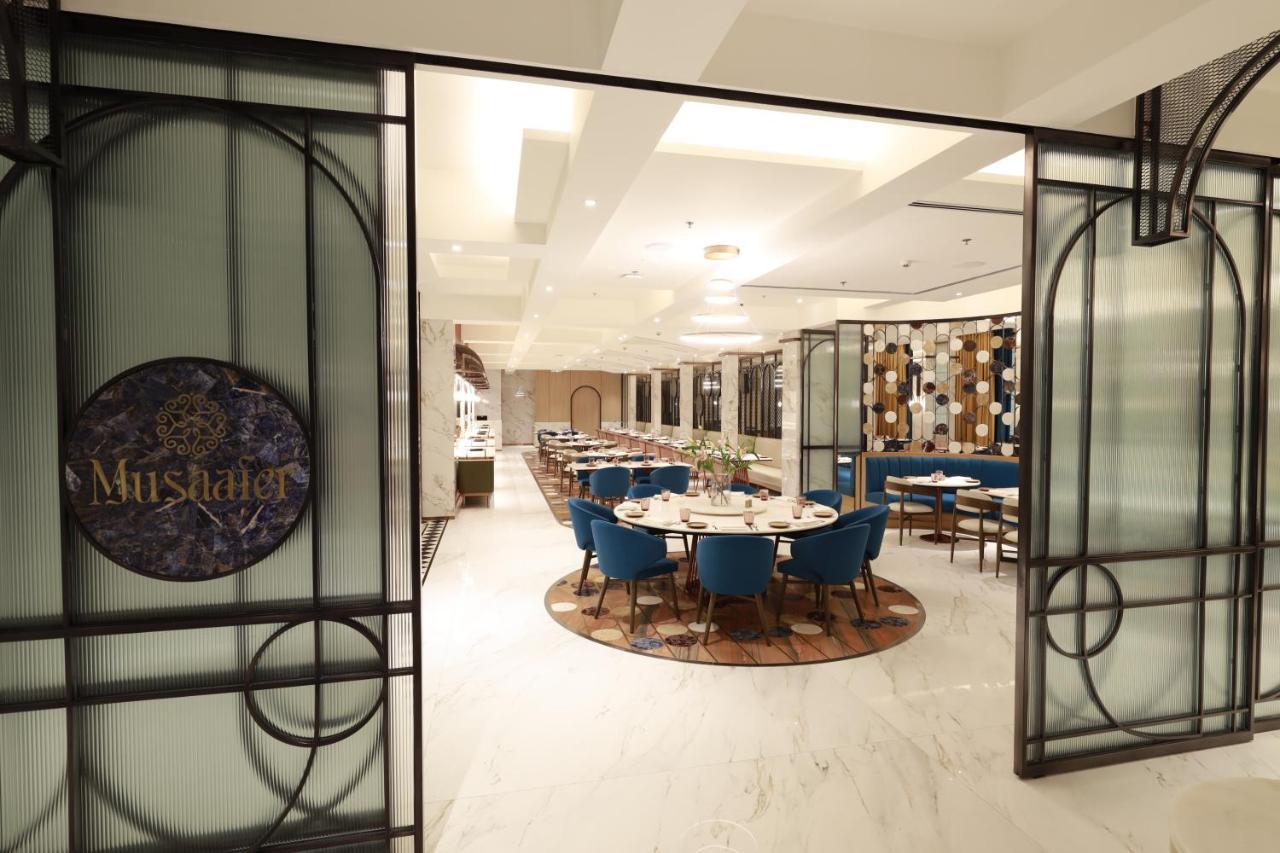 Radisson Mumbai Goregaon Eksteriør billede