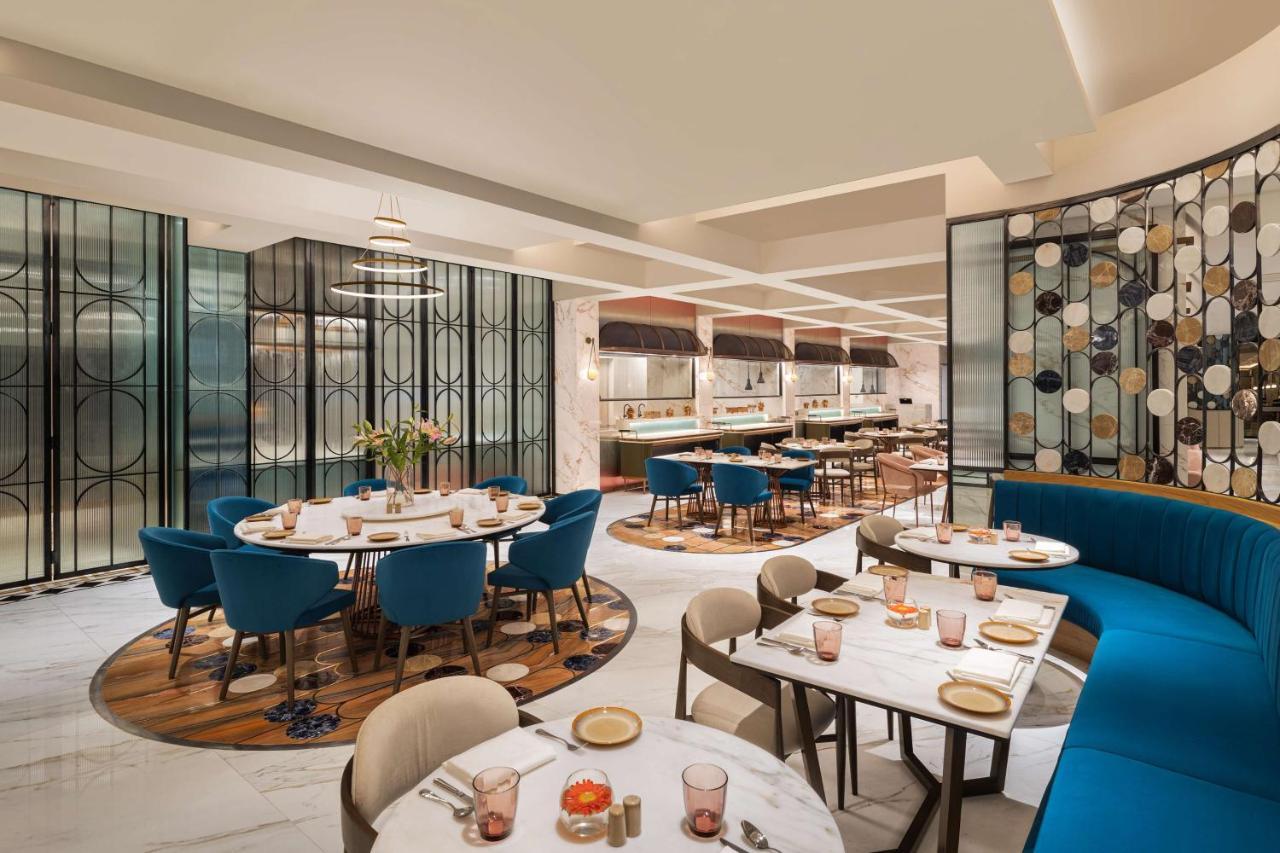 Radisson Mumbai Goregaon Eksteriør billede