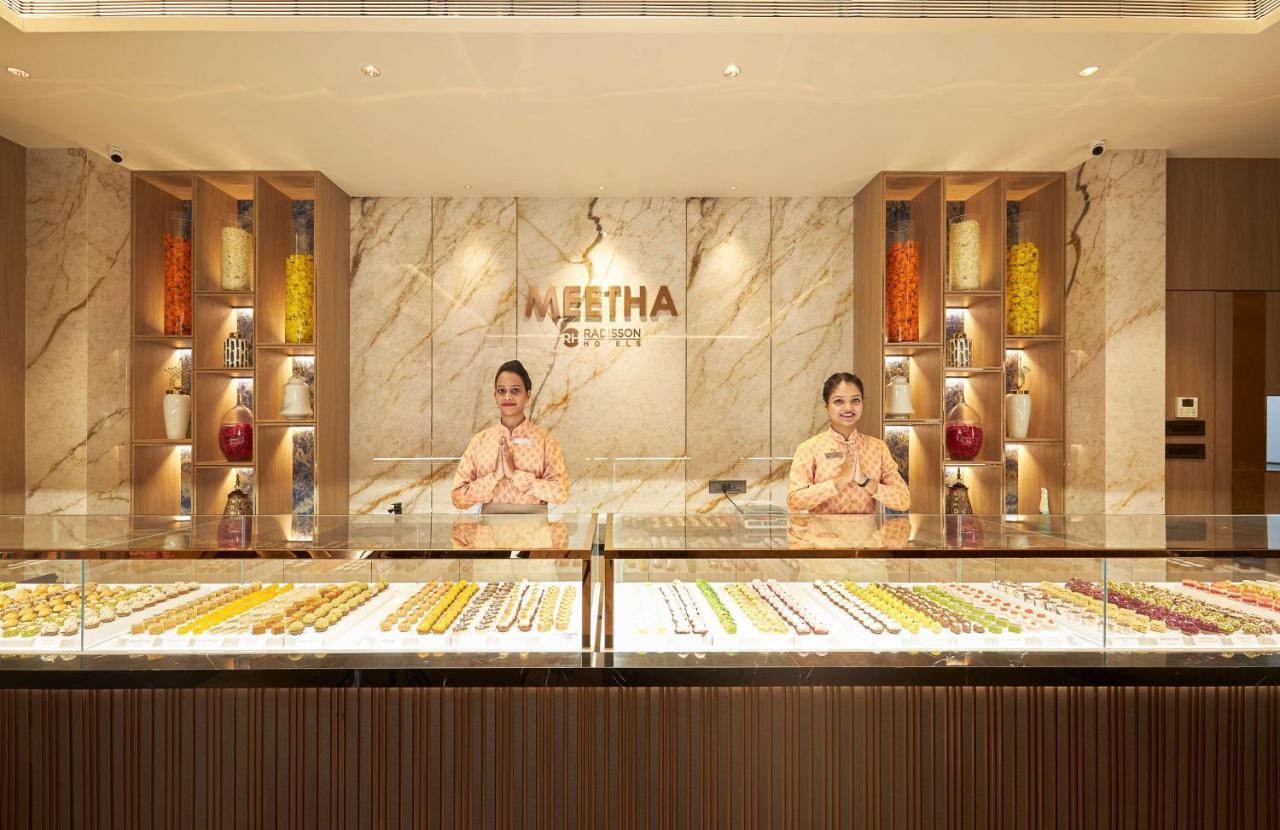 Radisson Mumbai Goregaon Eksteriør billede