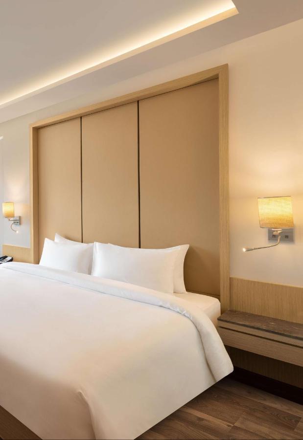 Radisson Mumbai Goregaon Eksteriør billede
