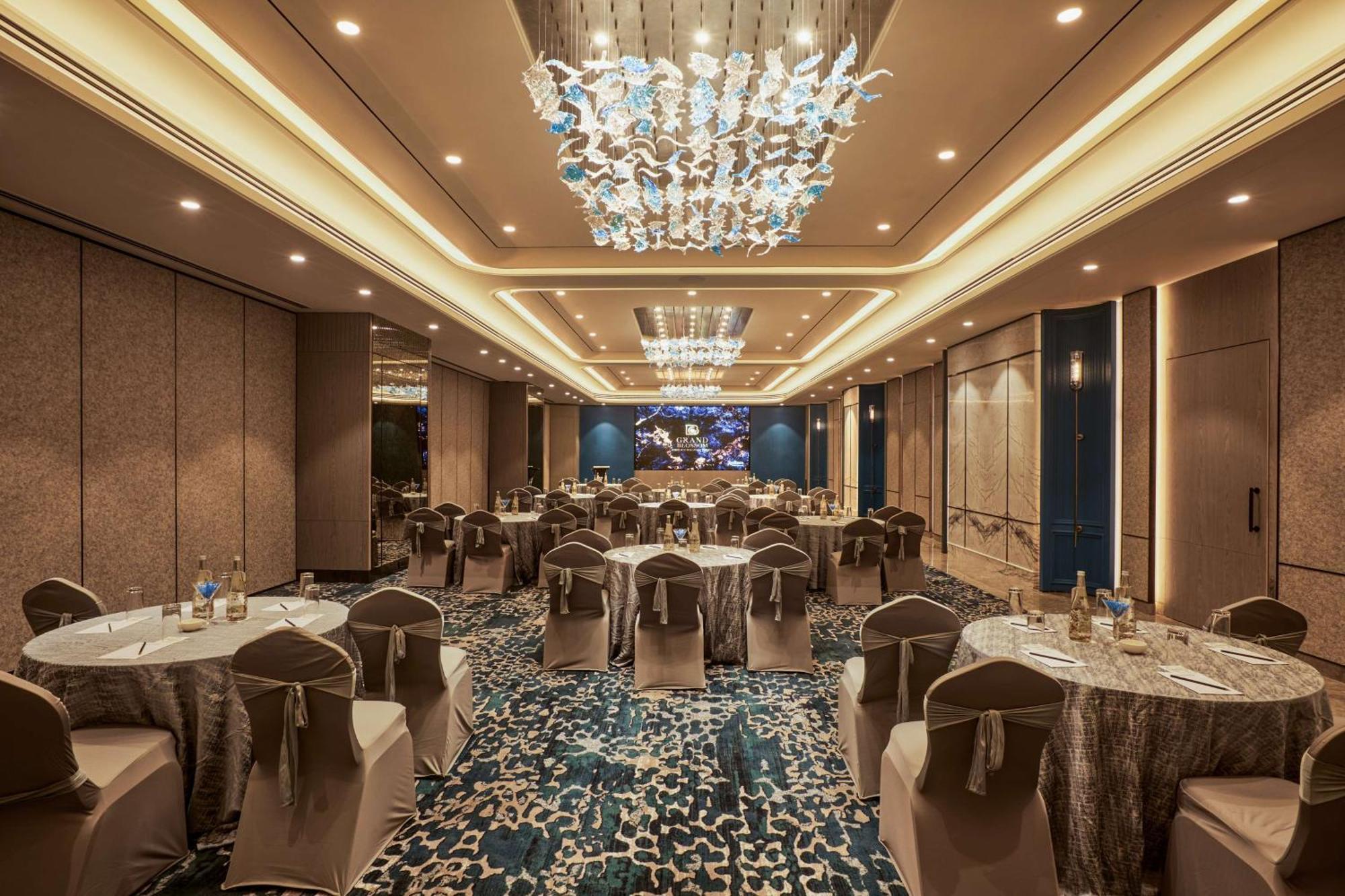 Radisson Mumbai Goregaon Eksteriør billede